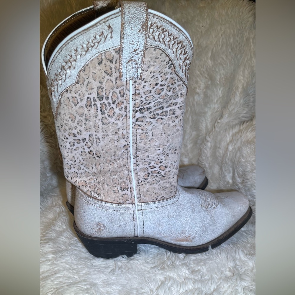 Laredo women’s Western Cowboy Boots size 9.5